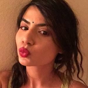 Meet your Posher, Monika